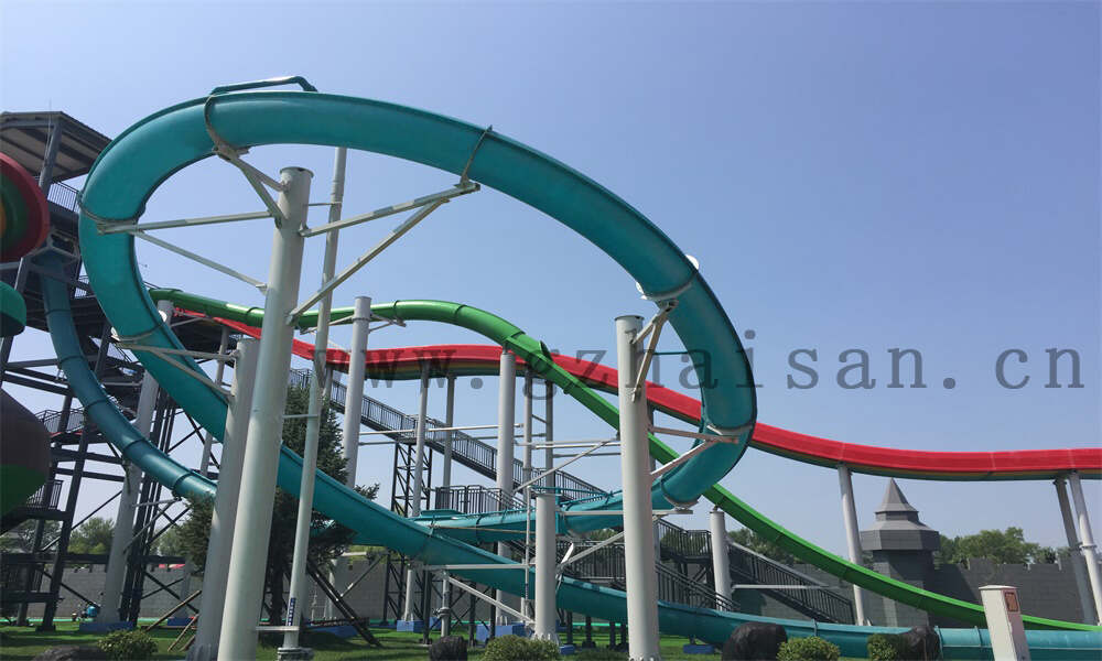 水上乐园设计的游客观景区如何提供美景？