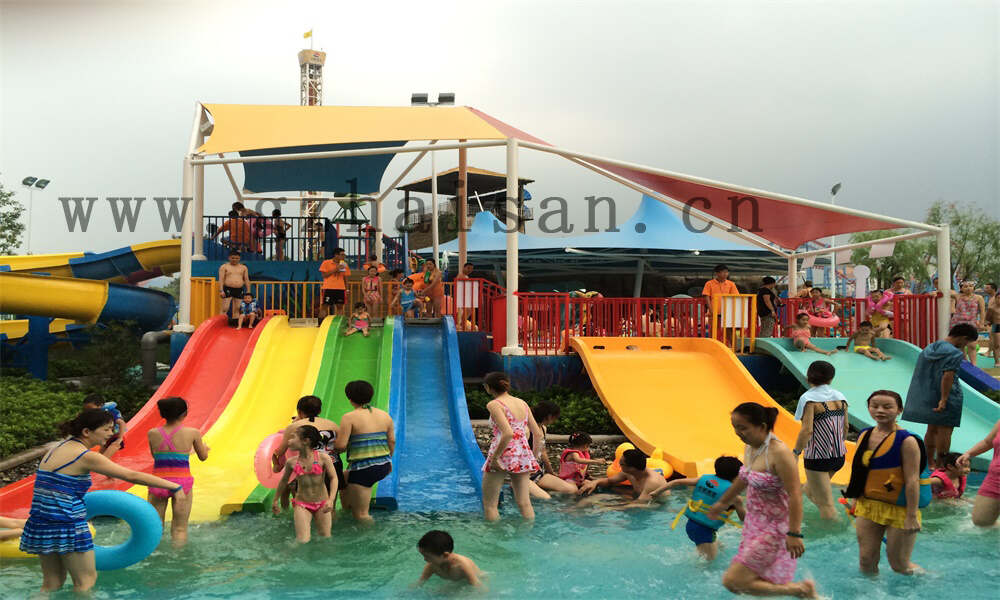 如何设计一个适合所有年龄段的水上乐园？